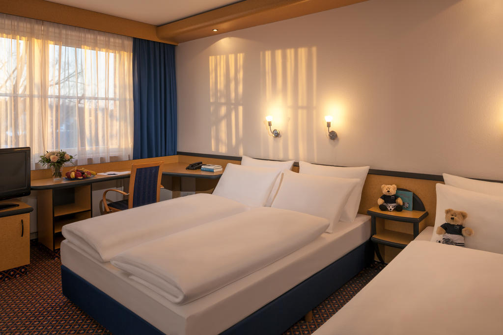 Dorint Airport-Hotel Berlin-Tegel Kamer foto