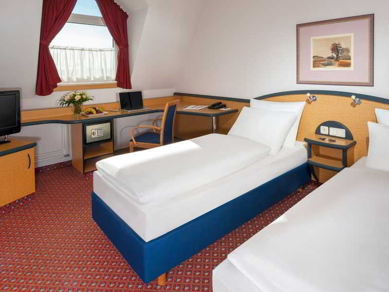 Dorint Airport-Hotel Berlin-Tegel Buitenkant foto