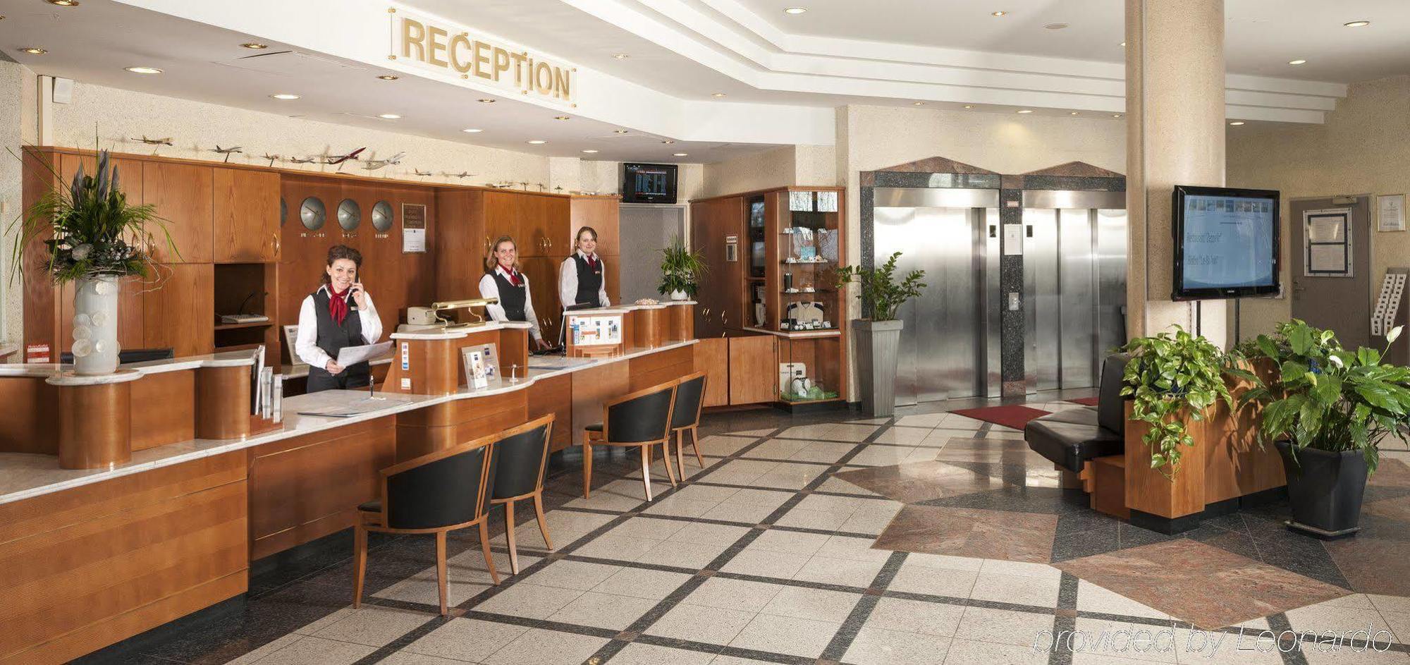 Dorint Airport-Hotel Berlin-Tegel Buitenkant foto