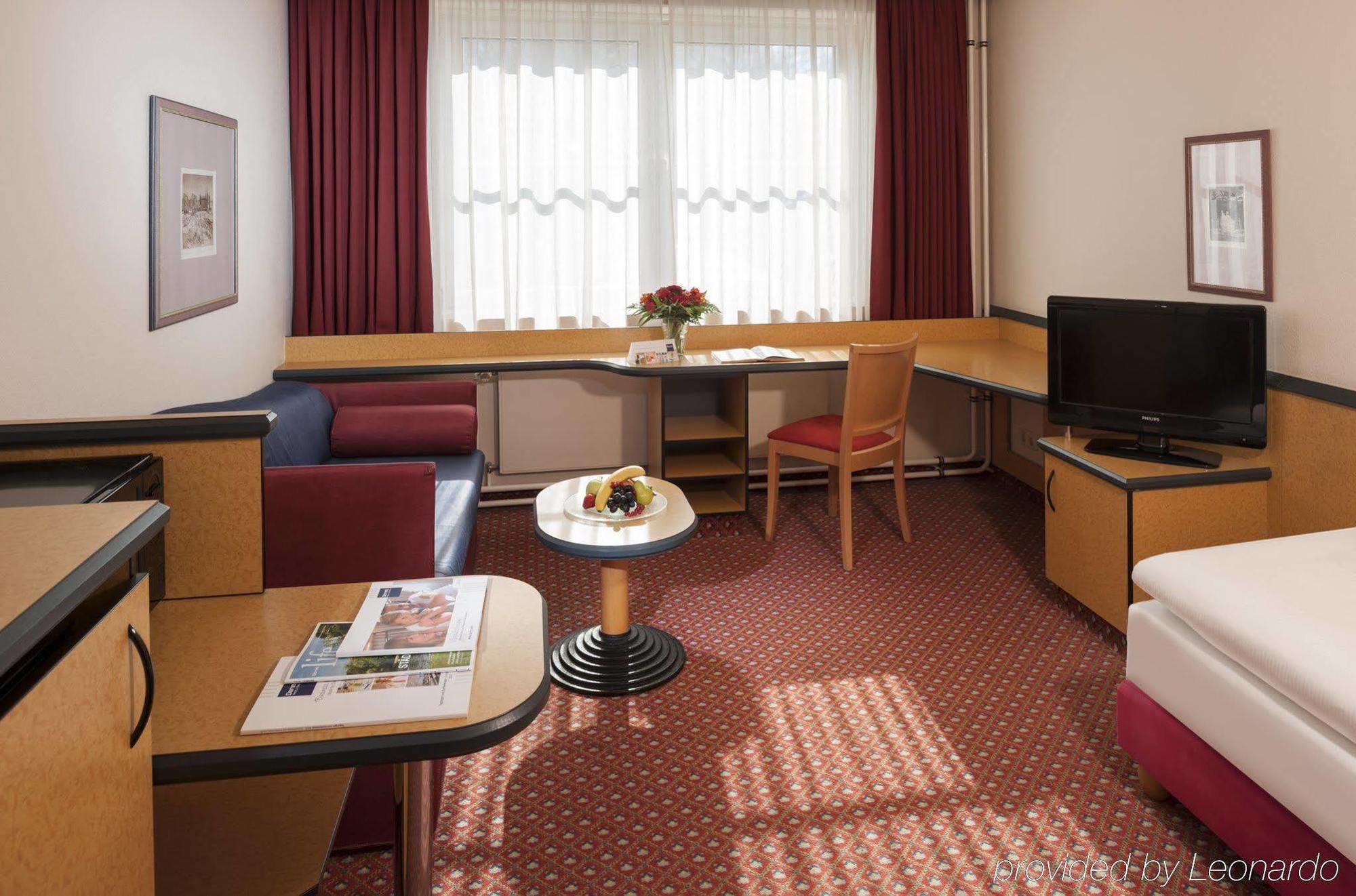 Dorint Airport-Hotel Berlin-Tegel Buitenkant foto